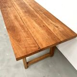 Grande table de ferme brutaliste en hêtre