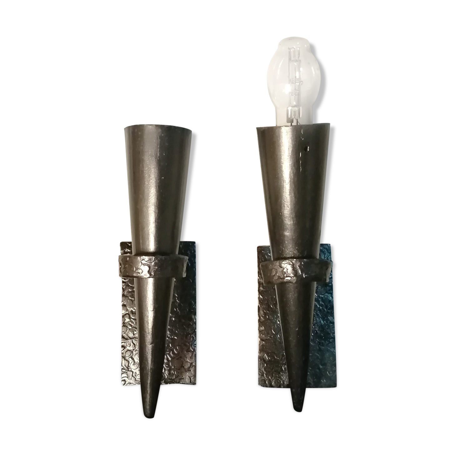 Pair of conical sconces in wrought iron, medieval, electrified in 1960