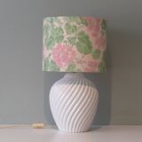 Table lamp in white ceramic, glazed and twisted