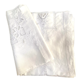Nappe rectangulaire brodée 285 x 185 cm