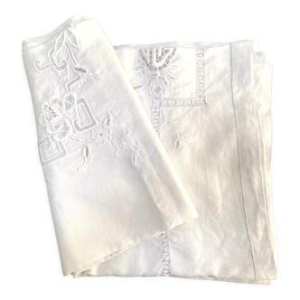 Nappe rectangulaire brodée 285 x 185 cm