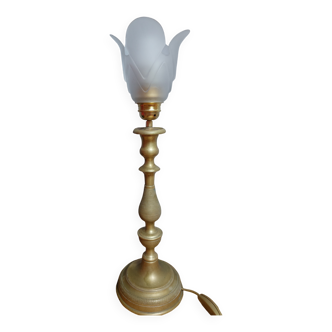 Table lamp with frosted glass tulip