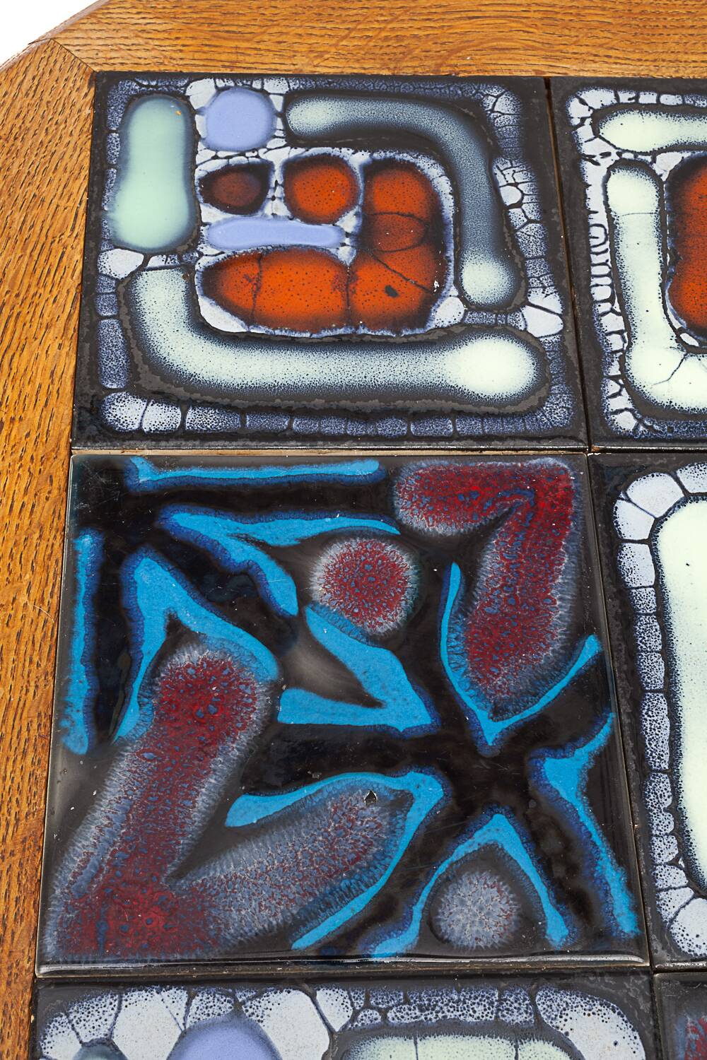 Monte-Baisse round table by Guillerme and Chambron