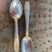 Cutlery set consisting of 49 pieces in silver metal, antique and collector's item
