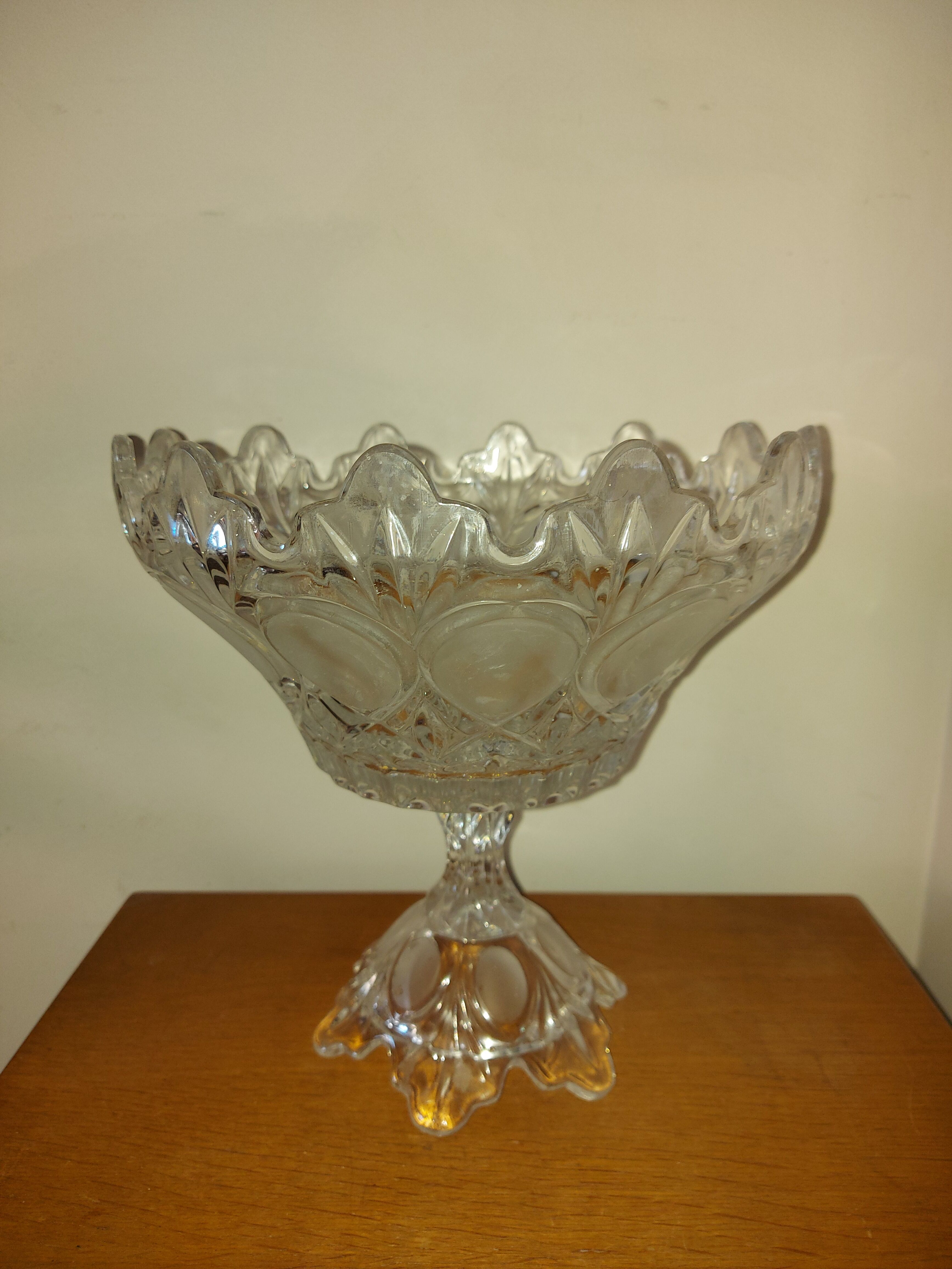 Fruit cup, crystal compotier