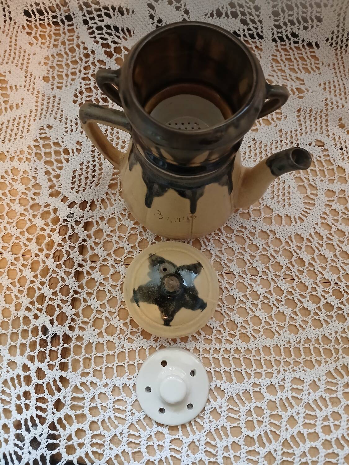 Antique stoneware coffee pot/teapot