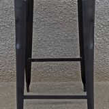 Paire de tabourets en métal noir