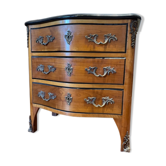 Dauphinoise chest of drawers
