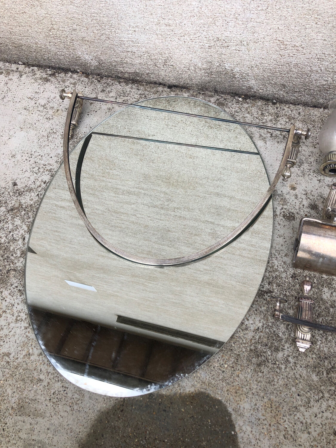 Silver metal bathroom set