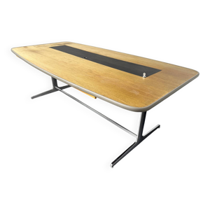 Bureau de conférence