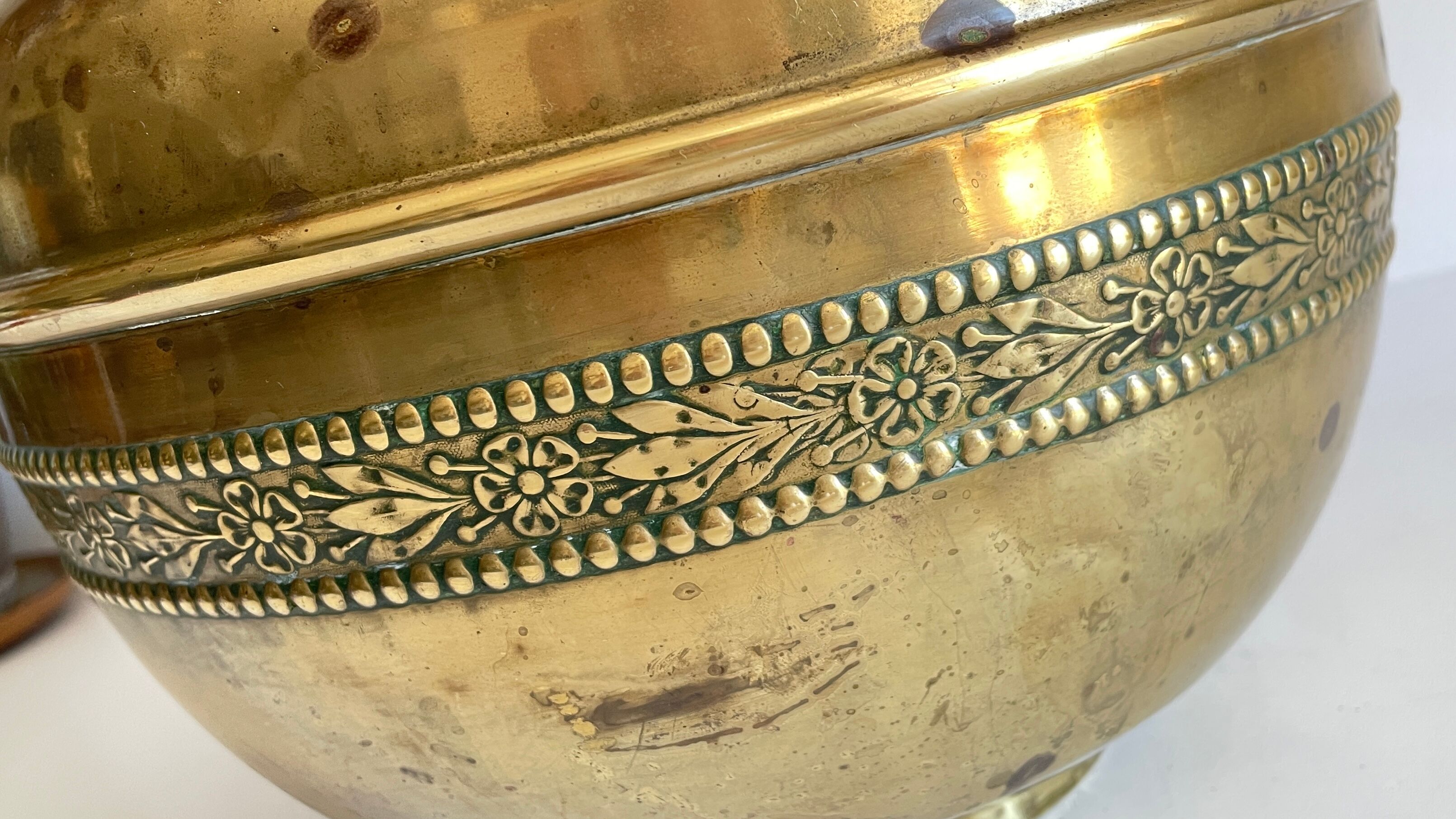 Cache-pot by Villedieu brass 70s/80s