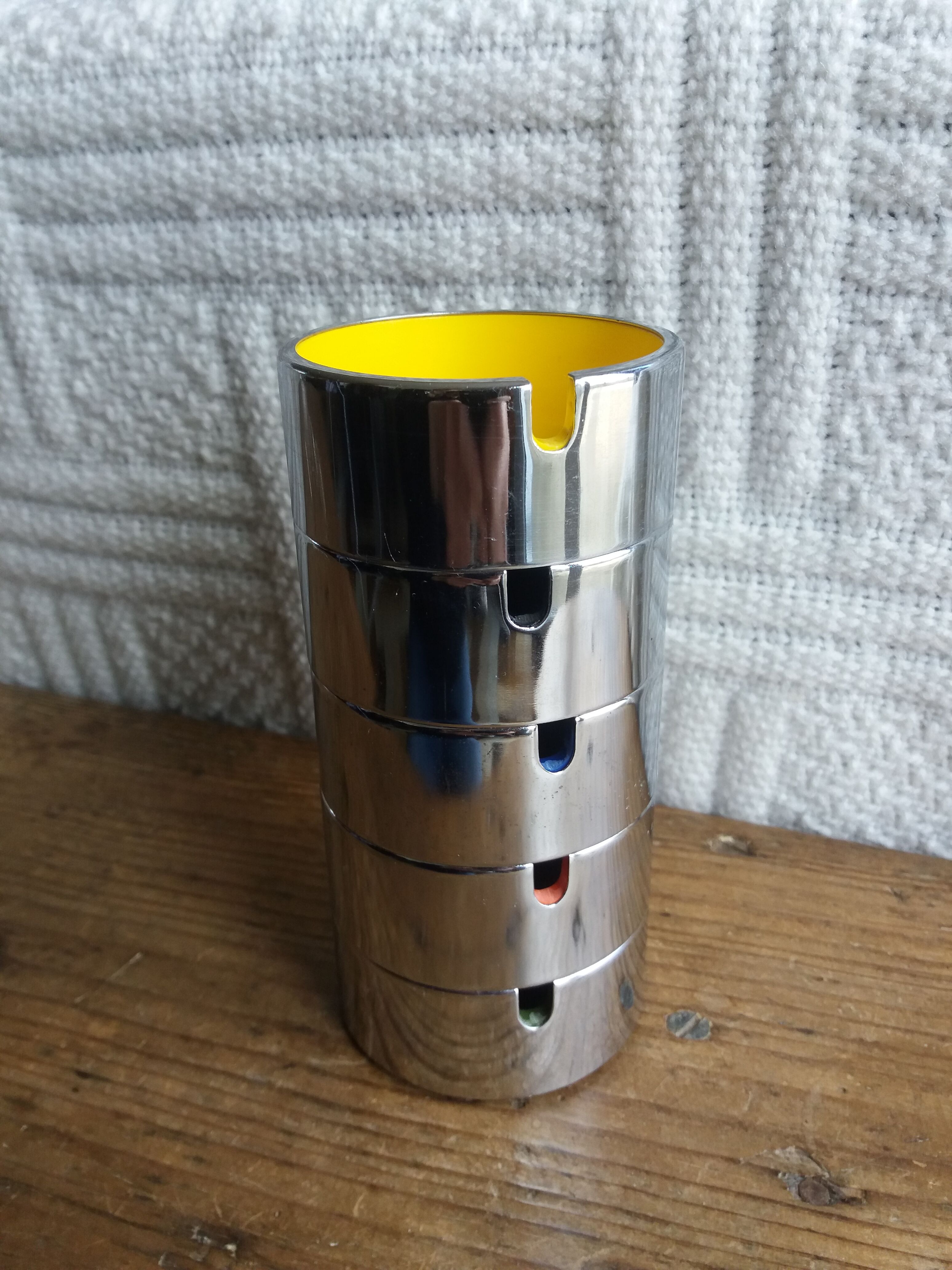 5 stackable ashtrays Maru designer Isamu Kenmochi Japan Space age 60s