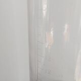 Vessel/graduated cylinder