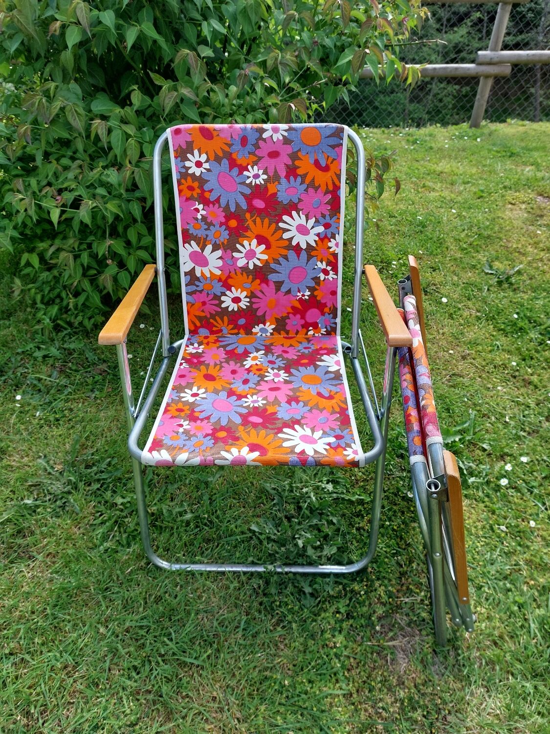 2 folding garden chairs 70s