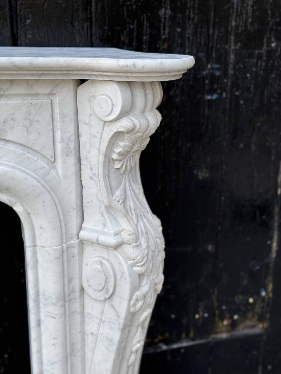 Louis XV Style Fireplace in Carrara Marble, Circa 1980