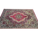 Rectangular rug, floral patterns