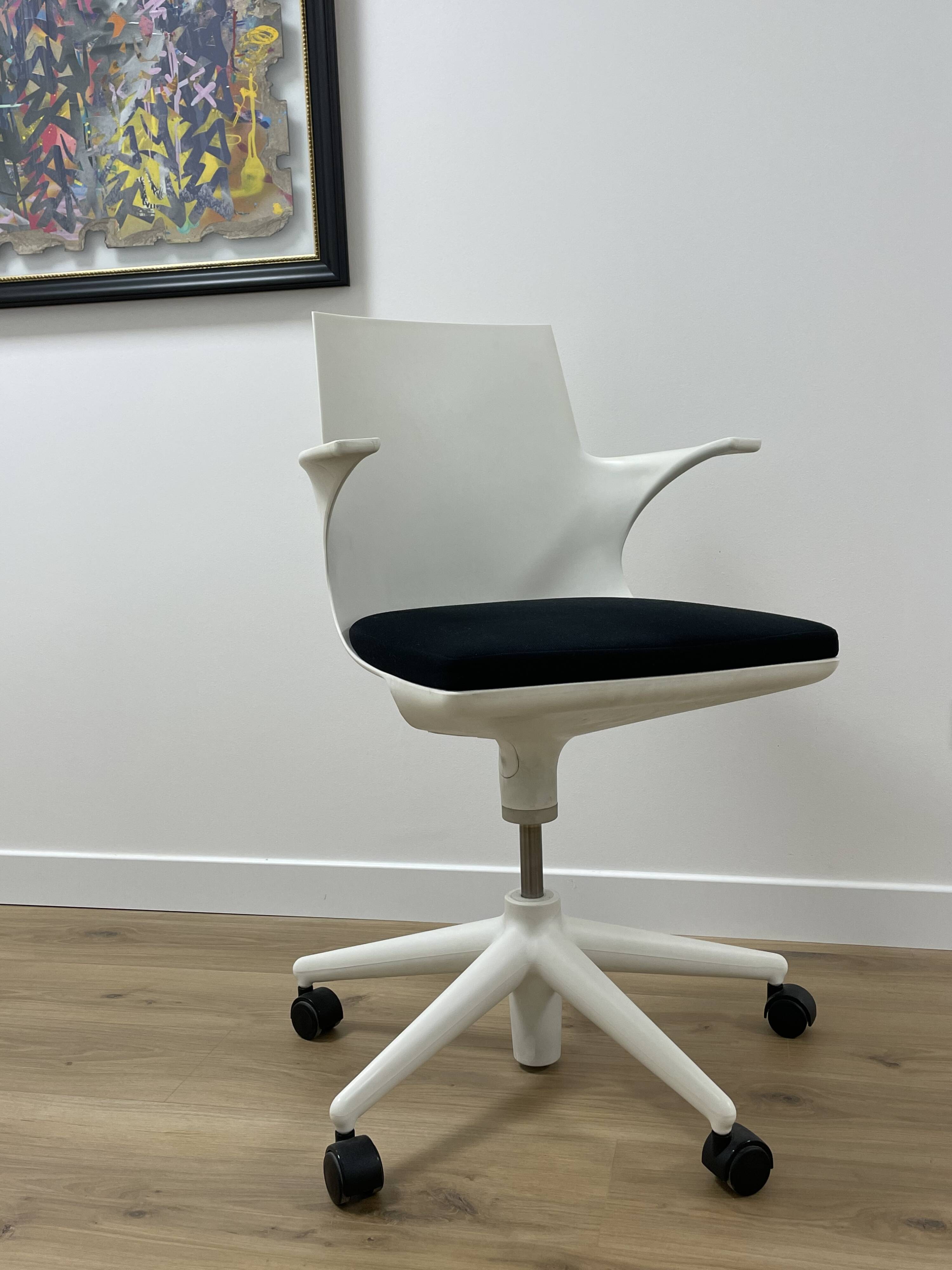 Spoon vintage office chair by Kartell