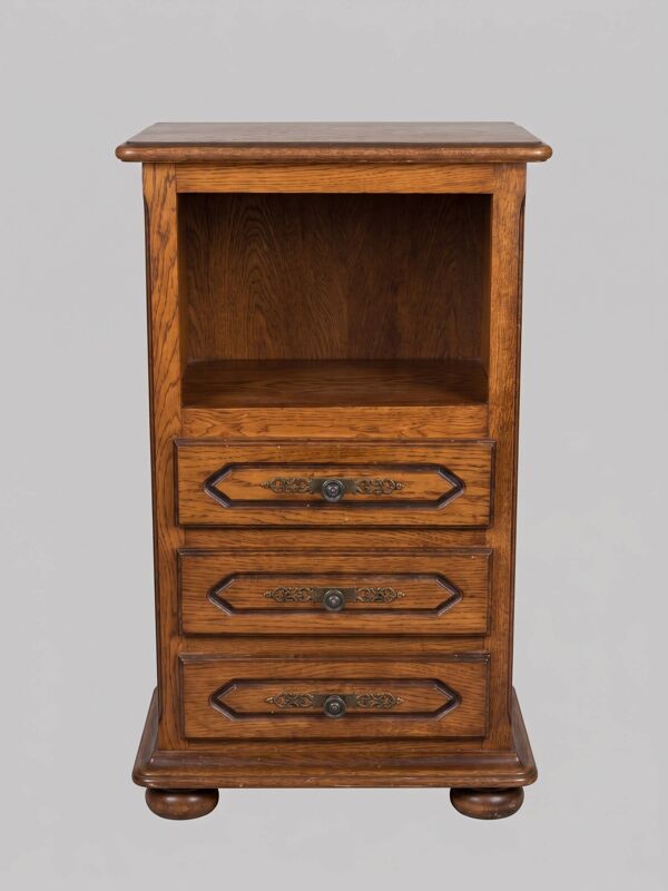 Chevet / table de chevet en chêne – style rustique