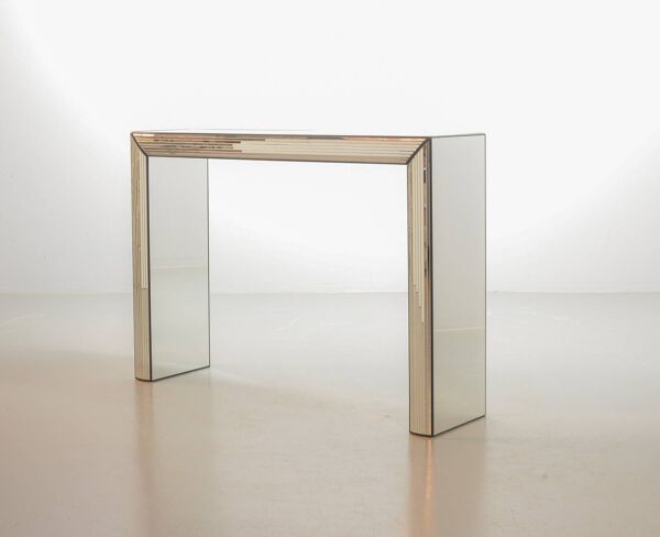 Console en miroir argenté minimaliste et exclusive, fabriquée à la main, objet d'art