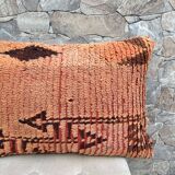 Magnifique coussin Kilim berbère vintage du Maroc