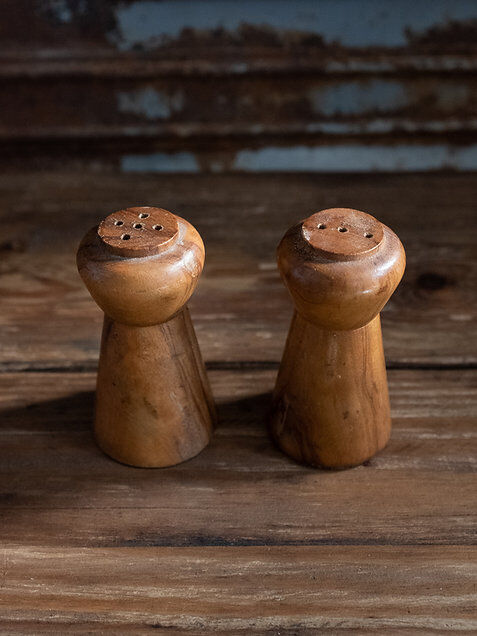 Brutalist salt and pepper set