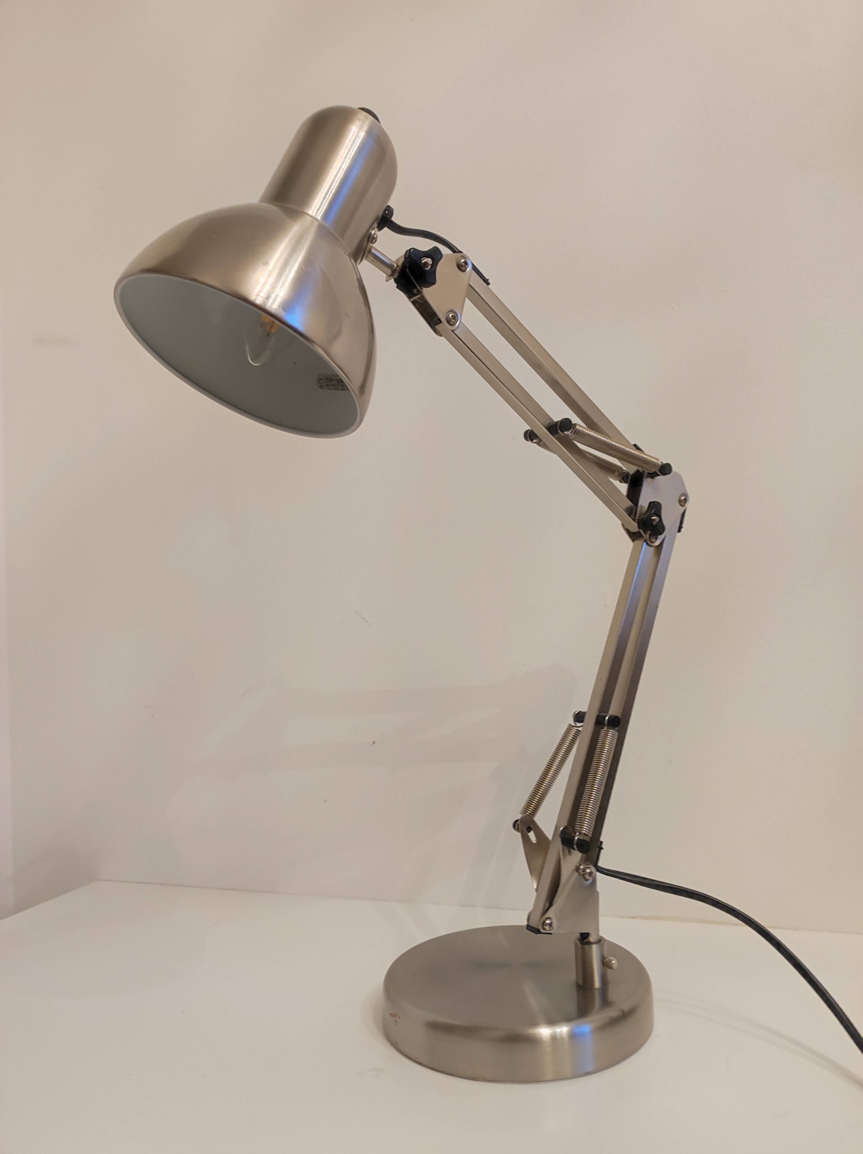 Desk lamp style workshop architect