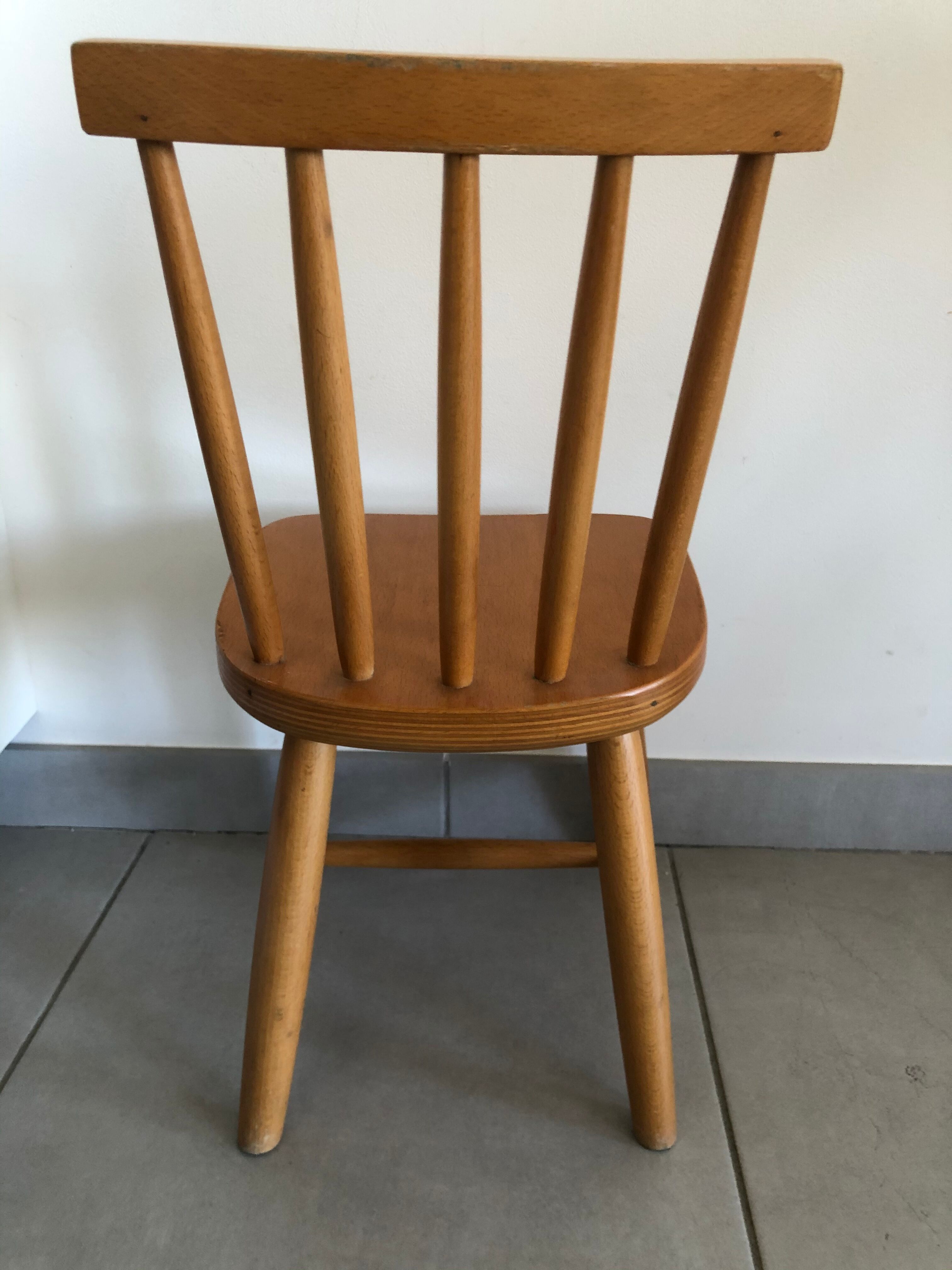 Children's baumann chair