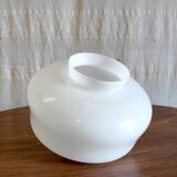 Abat-jour en opaline style industriel - mid. XXème