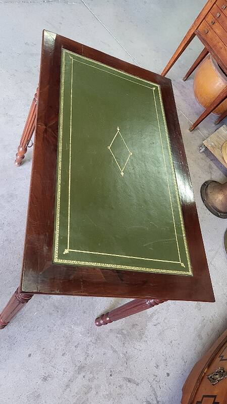 SMALL WRITING DESK WITH 1 DRAWER IN MAHOGANY