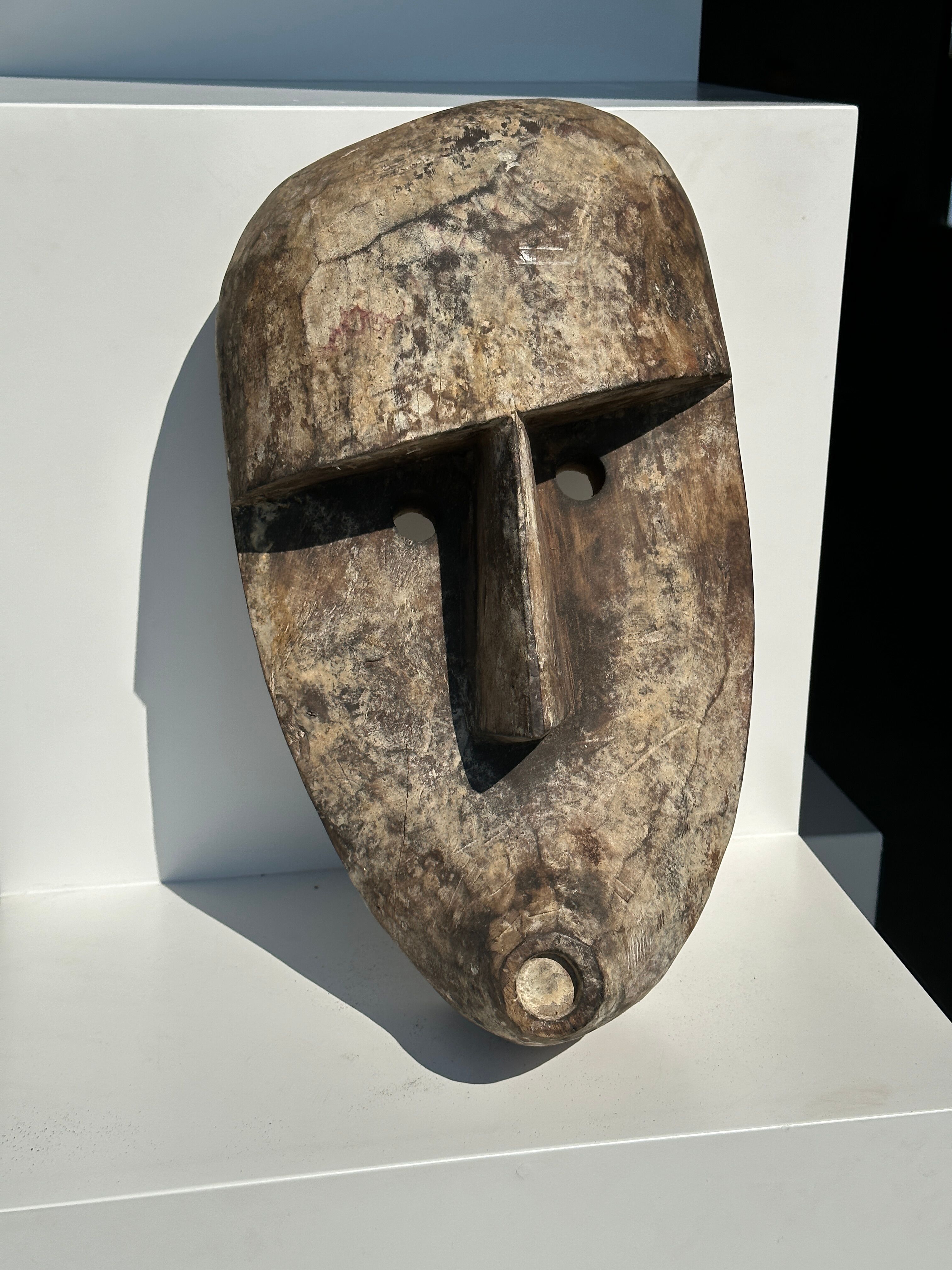 Large Timor mask in patinated wood H:50cm (2)