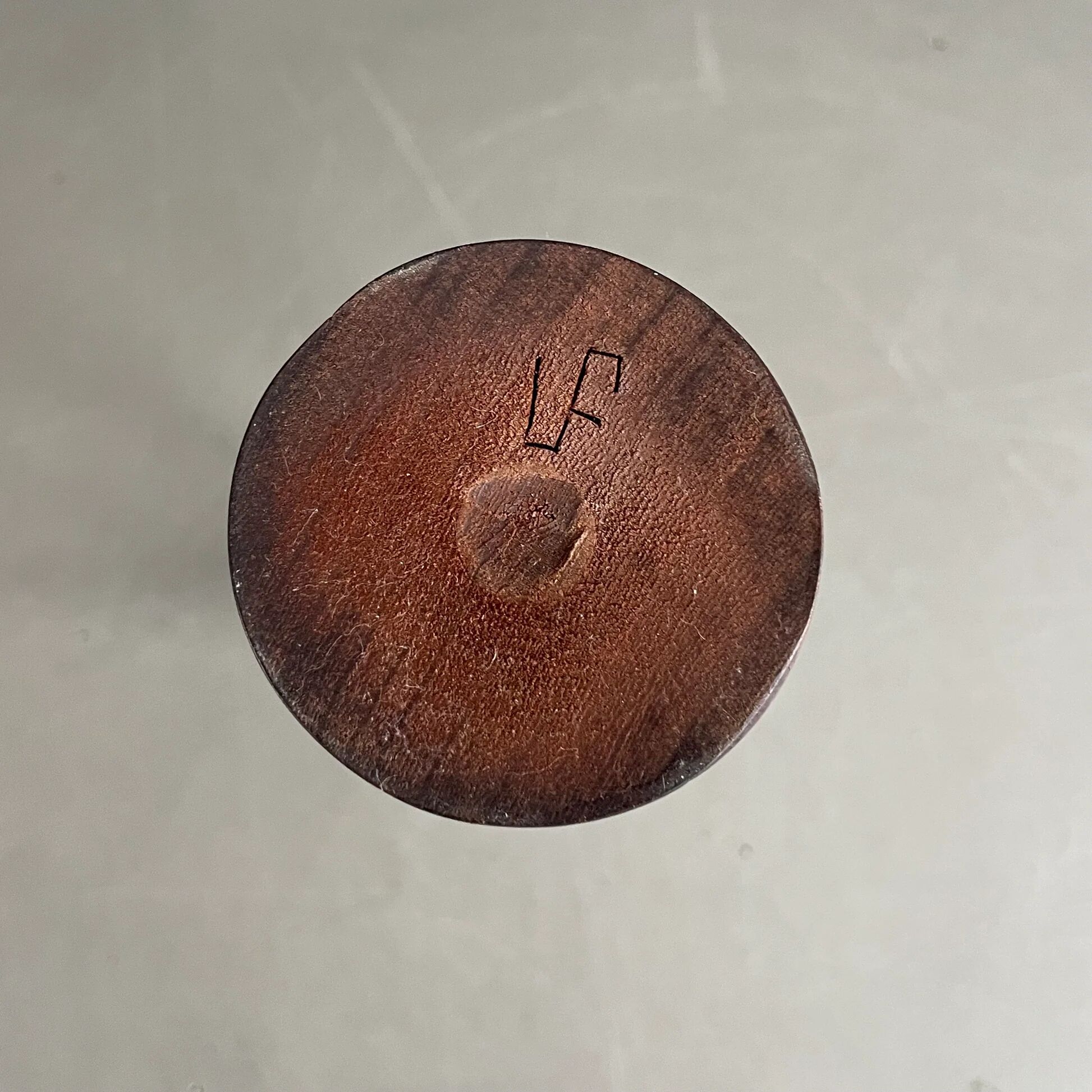 Carved wooden candlestick - 19.5cm