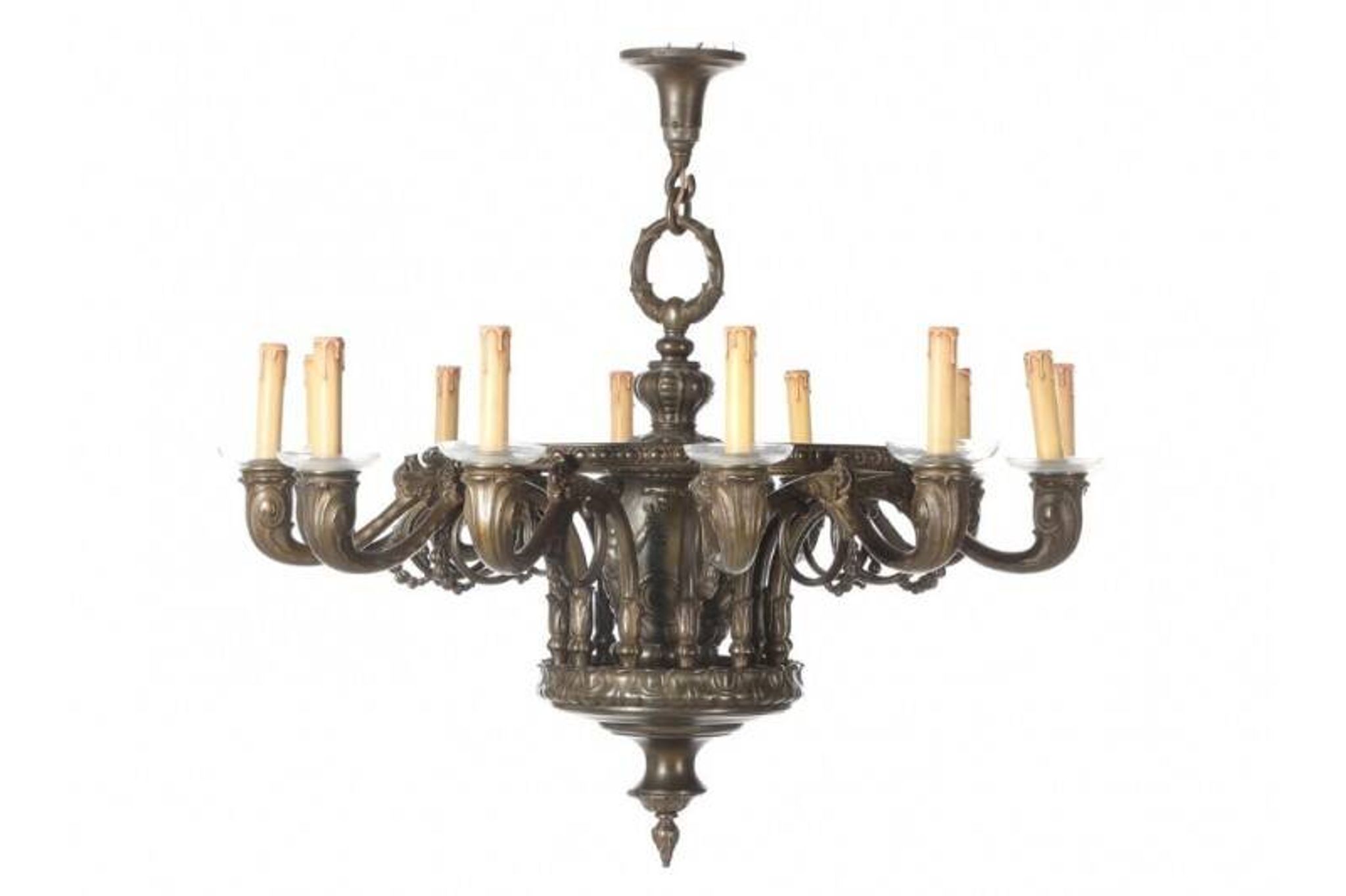 Lustre à douze bras, Europe du Nord, vers 1900.