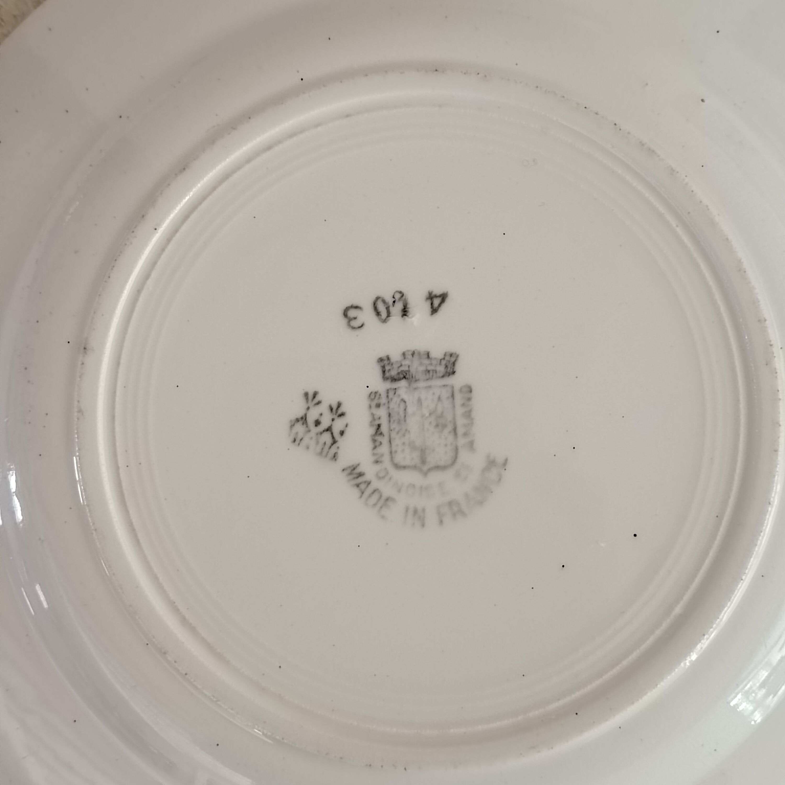 4 dessert plates in Saint Amand iron earth