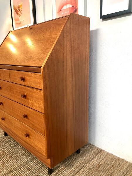 Scandinavian desk 92 cm