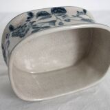 Old porcelain candy box with cracked effect