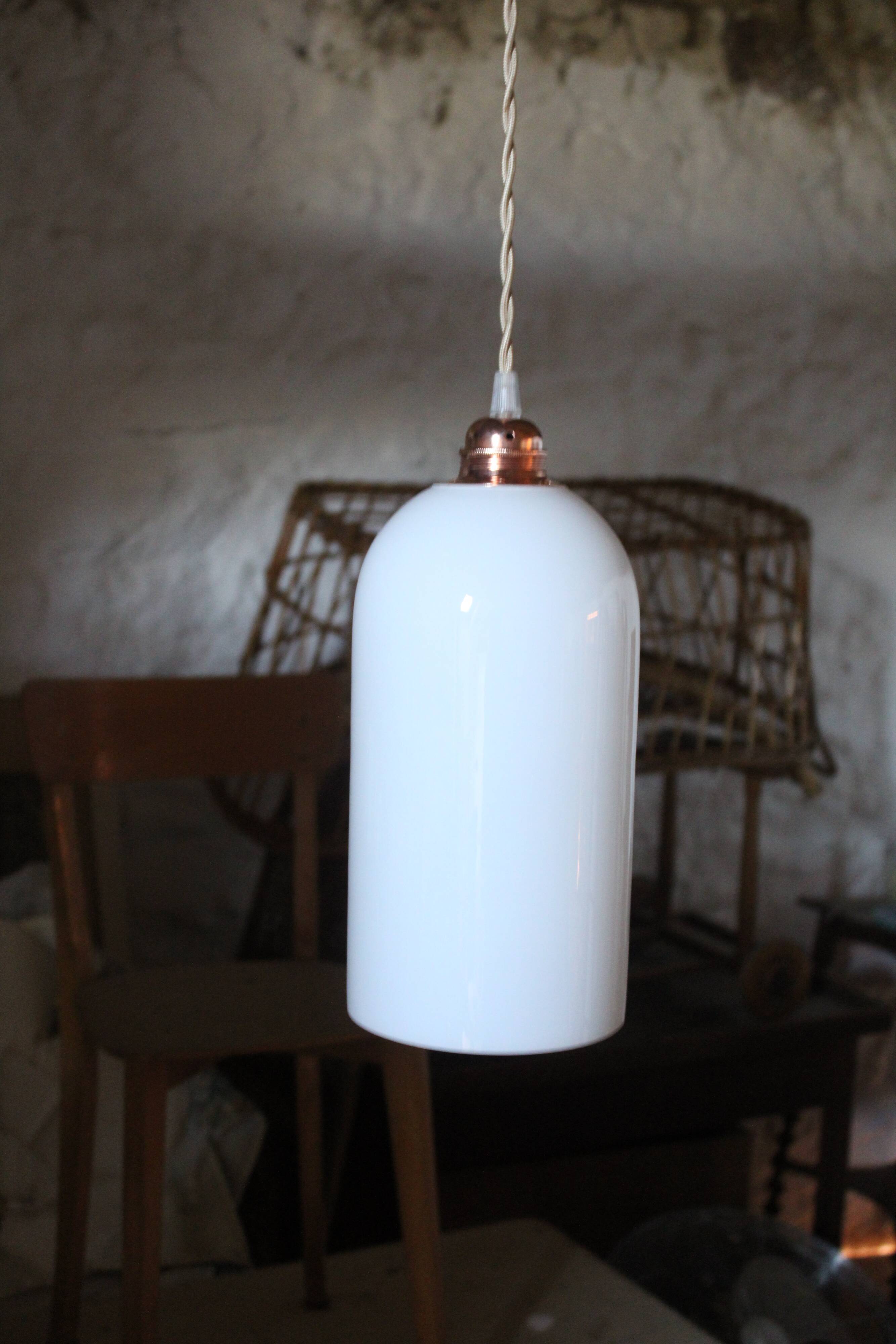 Hanging lamp in opaline