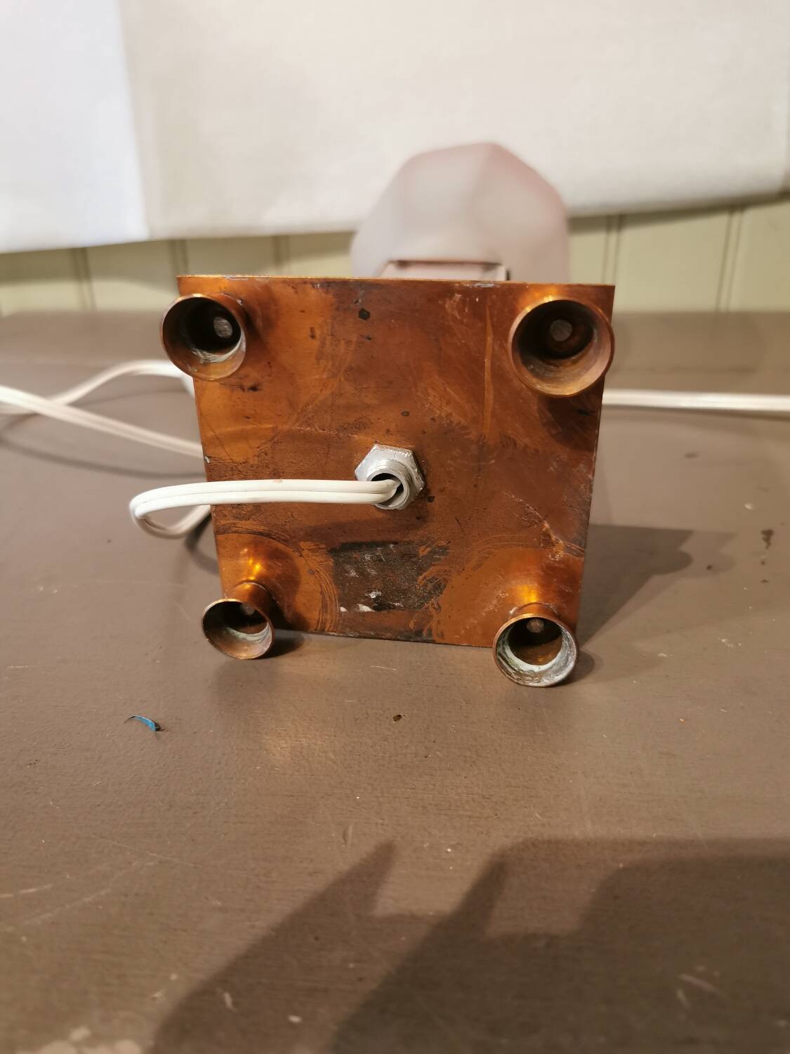 Art Deco lamp in copper and glass