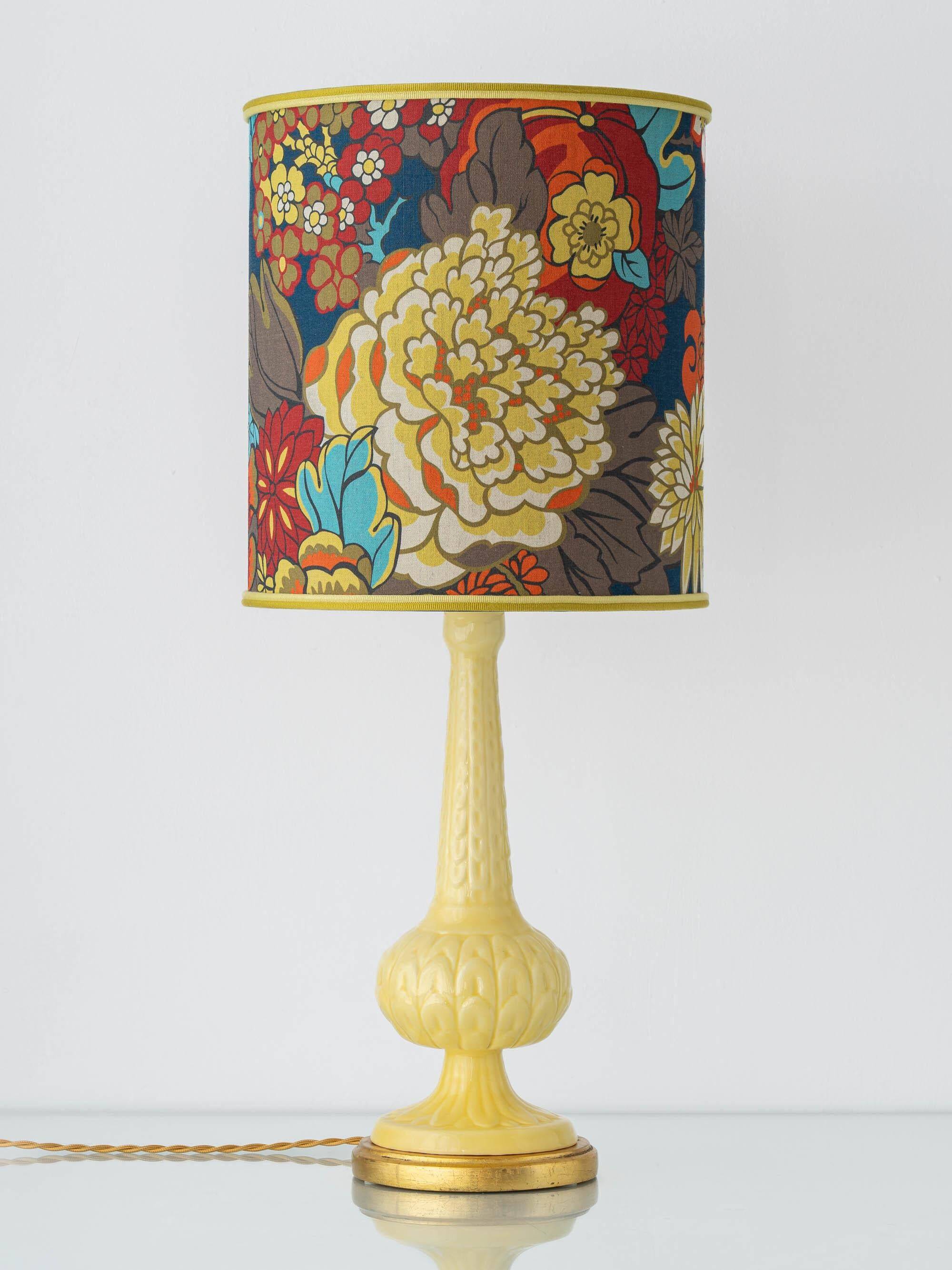Lampe de table en céramique jaune espagnole, années 1960, abat-jour Liberty London rétro neuf