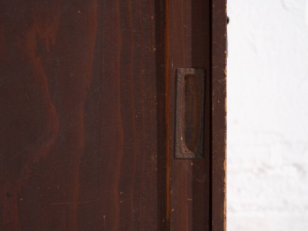 Small antique Japanese cabinet with sliding doors – Showa period (c. 1926-1945) #47