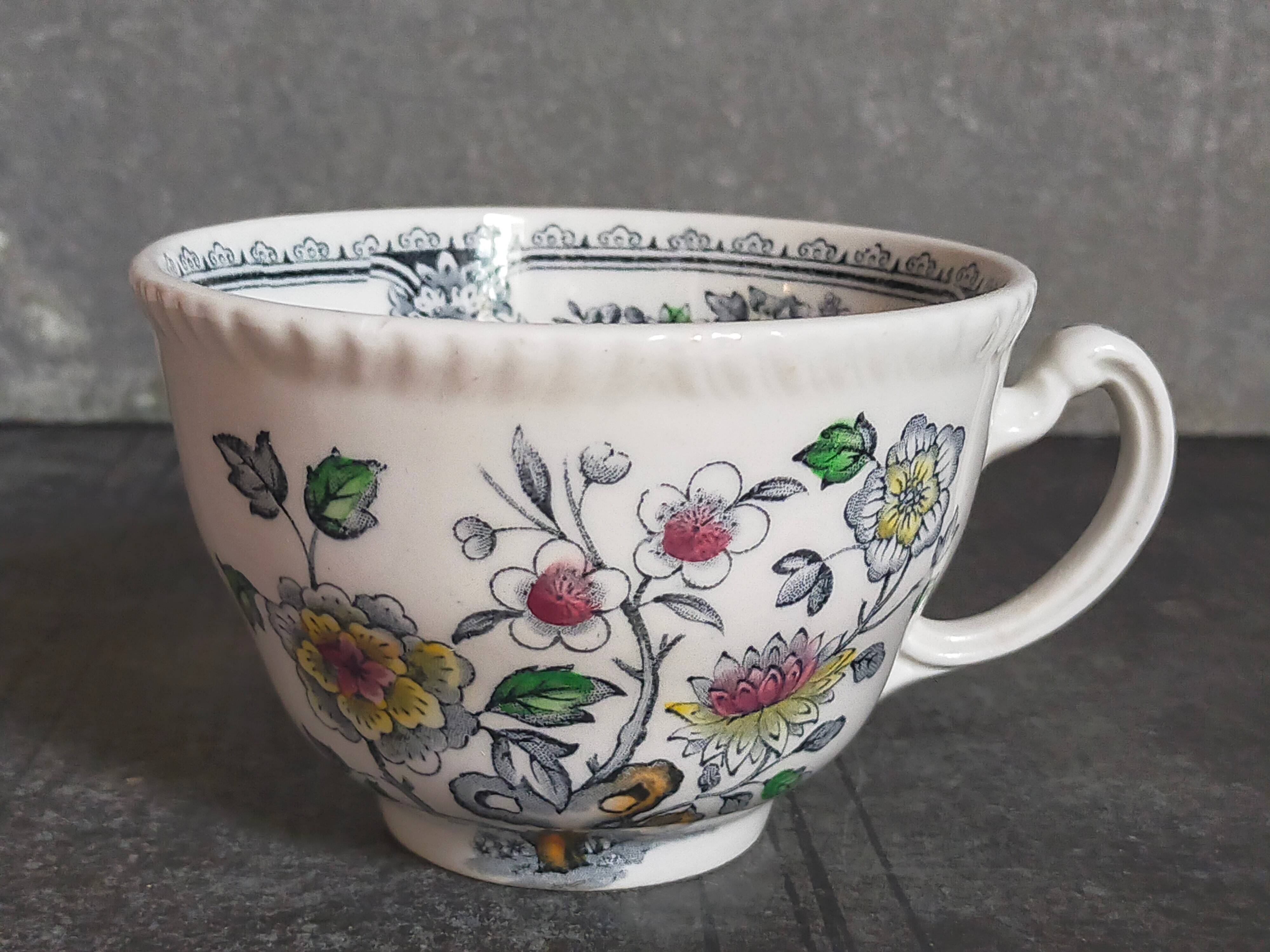 Two vintage wood & sons english lunches "dorset" service