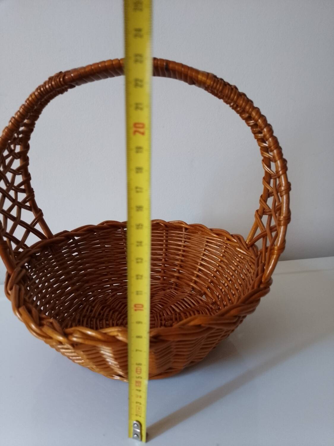 Woven wicker basket