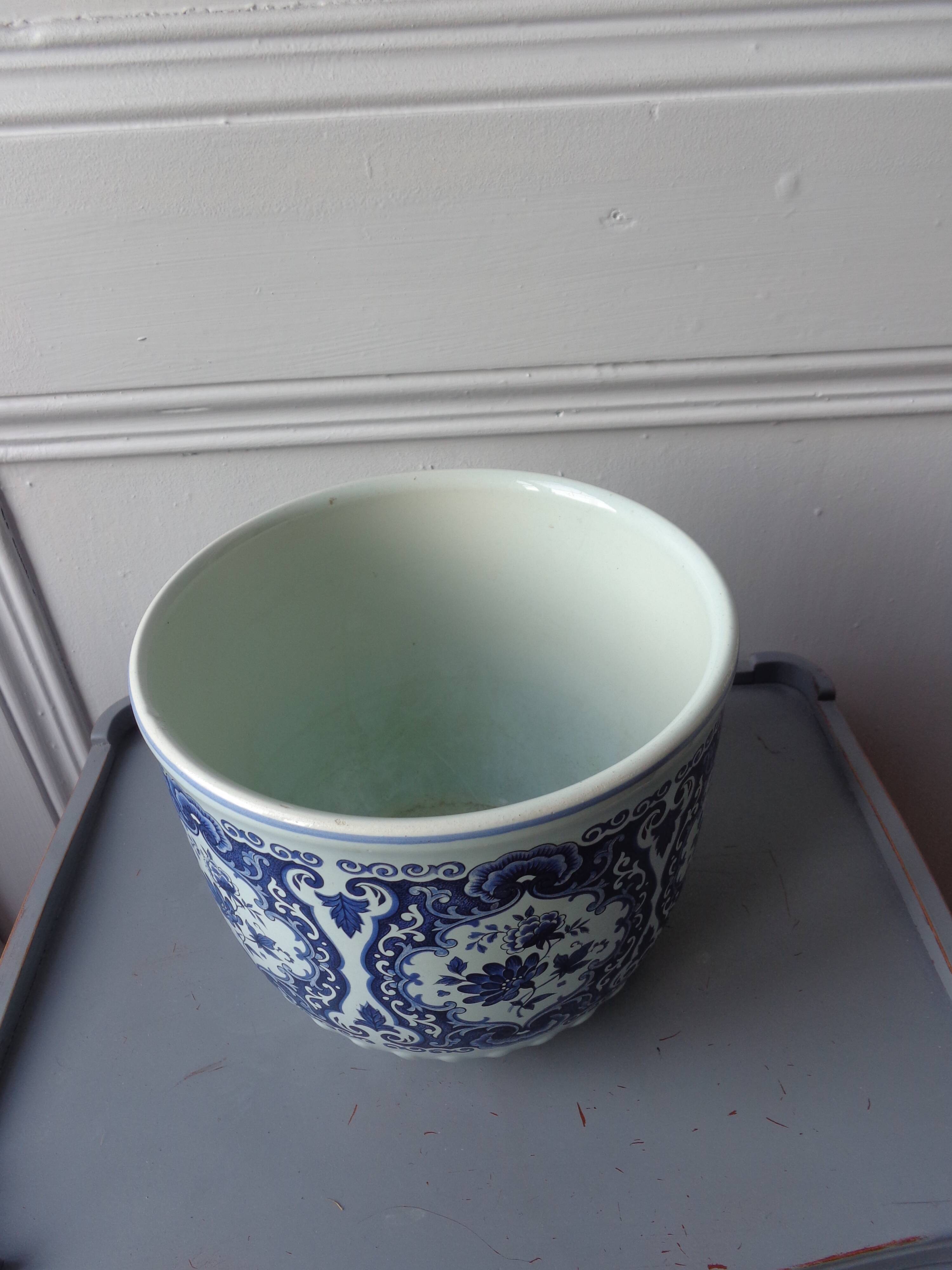 Dutch ceramic pot cover