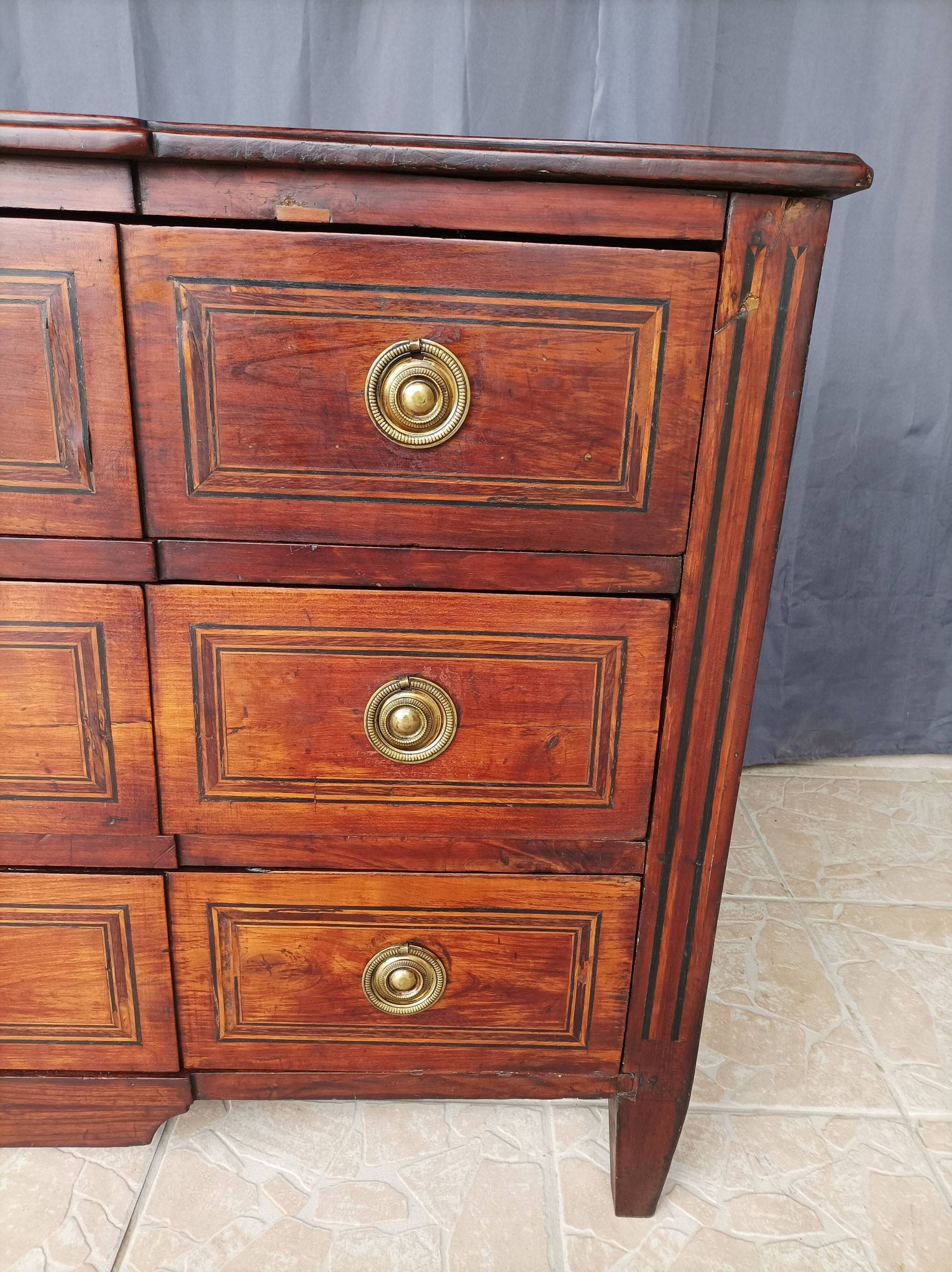 Louis XVI chest of drawers 18th