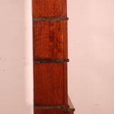 Globe Wernicke Bookcase in Oak, 5 Sections with a Projection