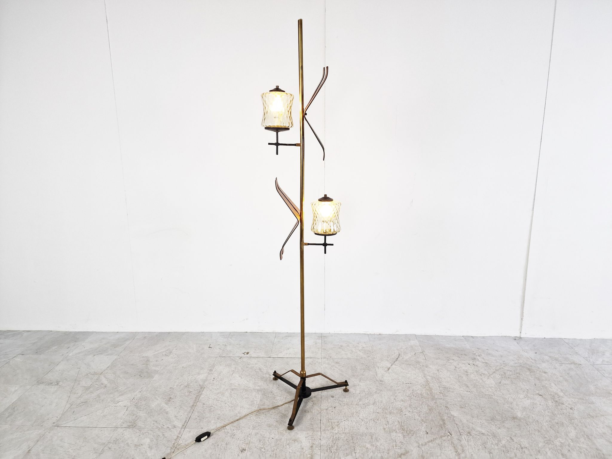 Lampadaire italien du milieu du siècle, années 1950