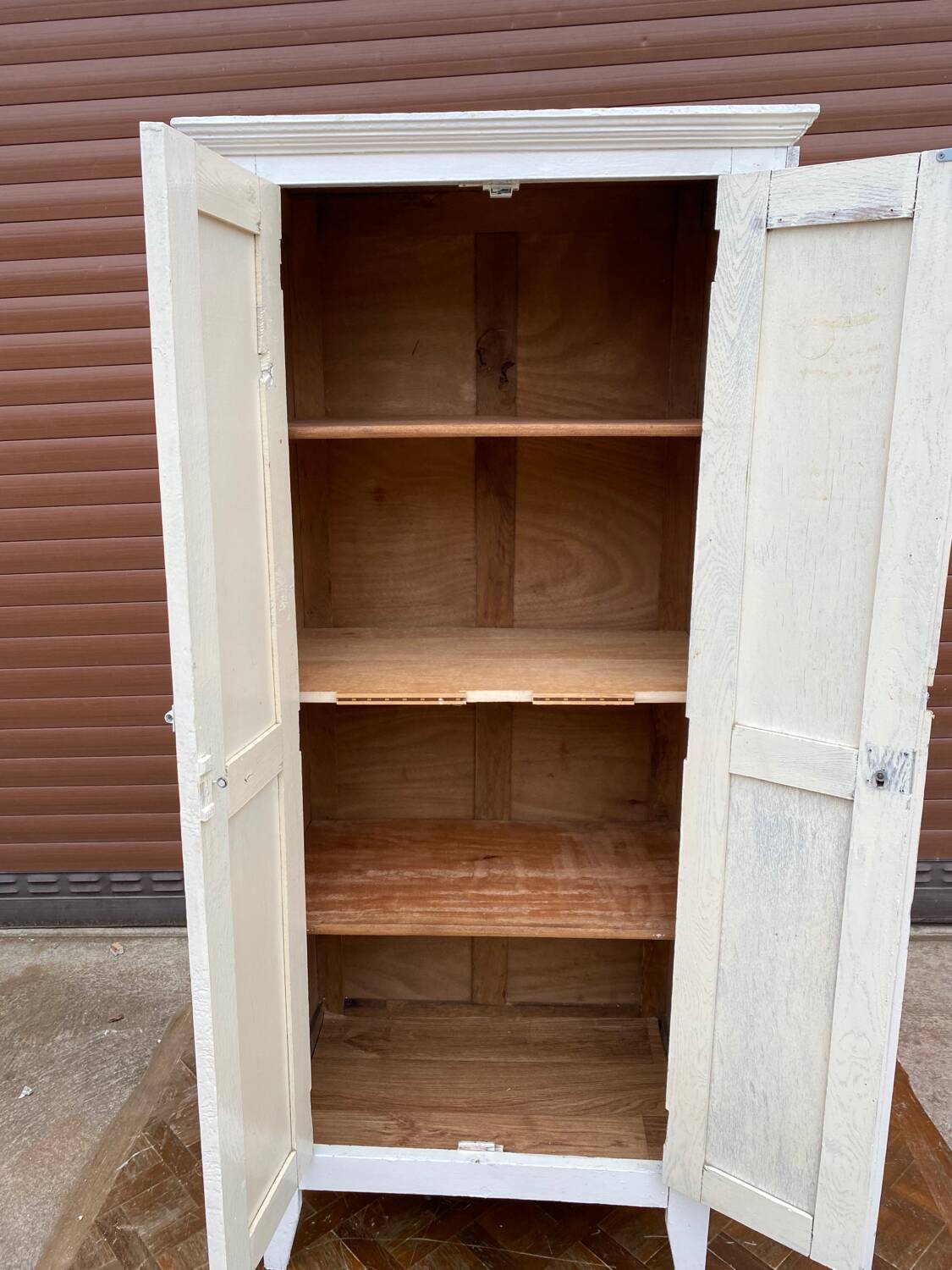 Small Parisian wardrobe