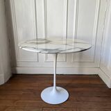 Tulip table by Eero Saarinen for KNOLL