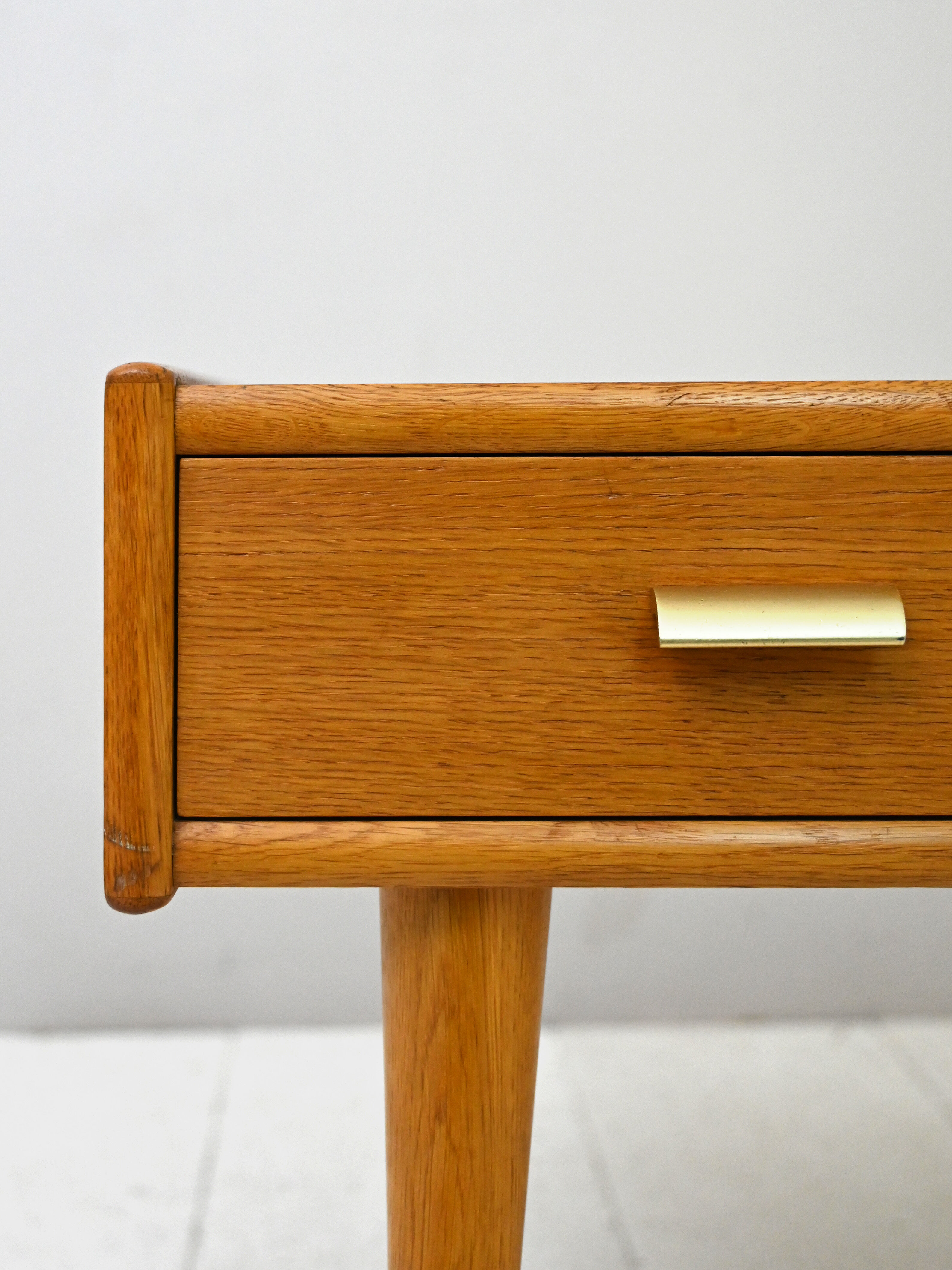 Oak entryway console
