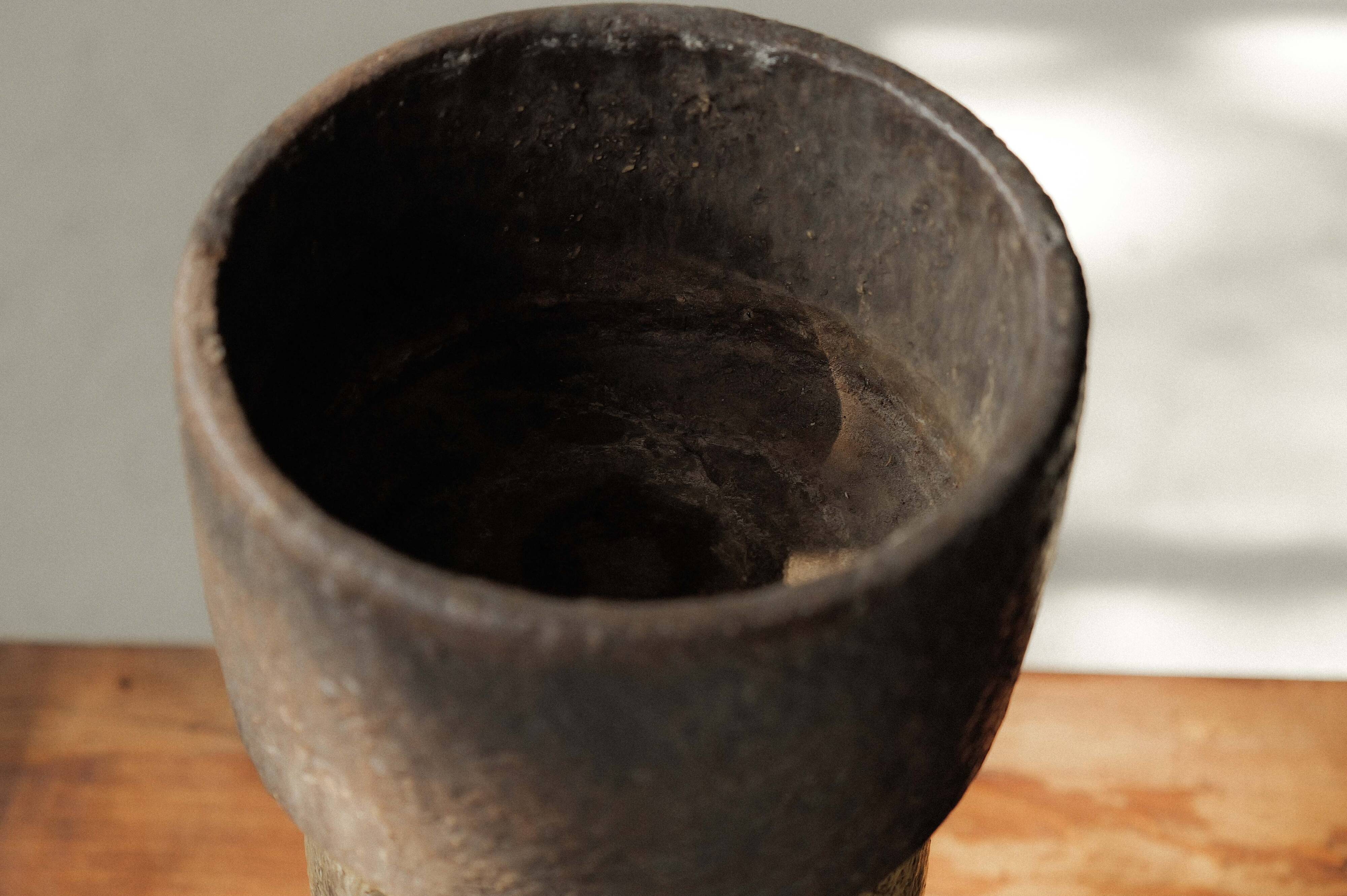 Large sculptural glazed ceramic planter, circa 1970