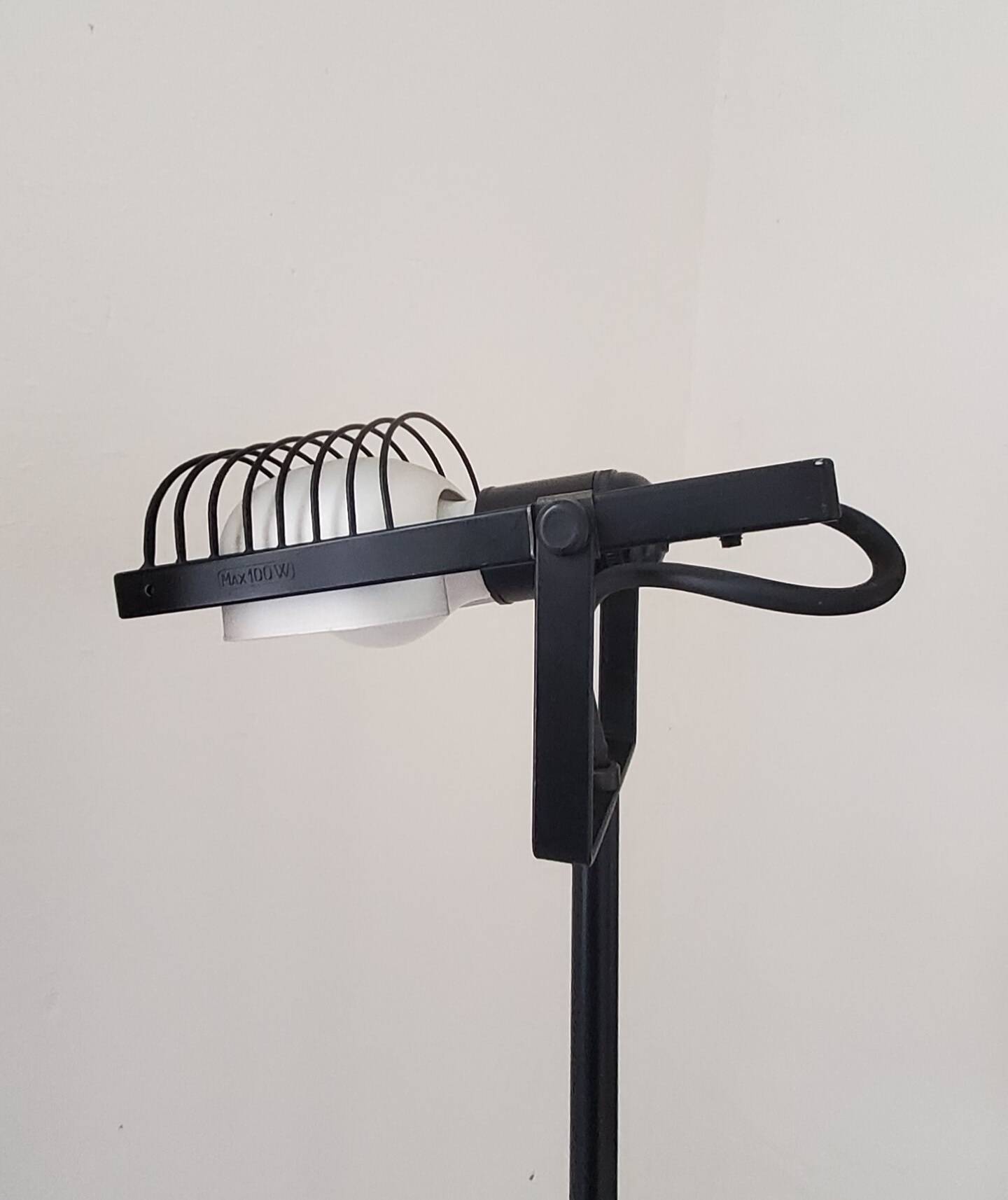 "sintesi terra" floor lamp, eternesto gismondi - 1970s